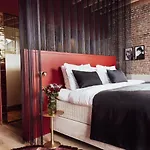 Cousins Boutique Hotel